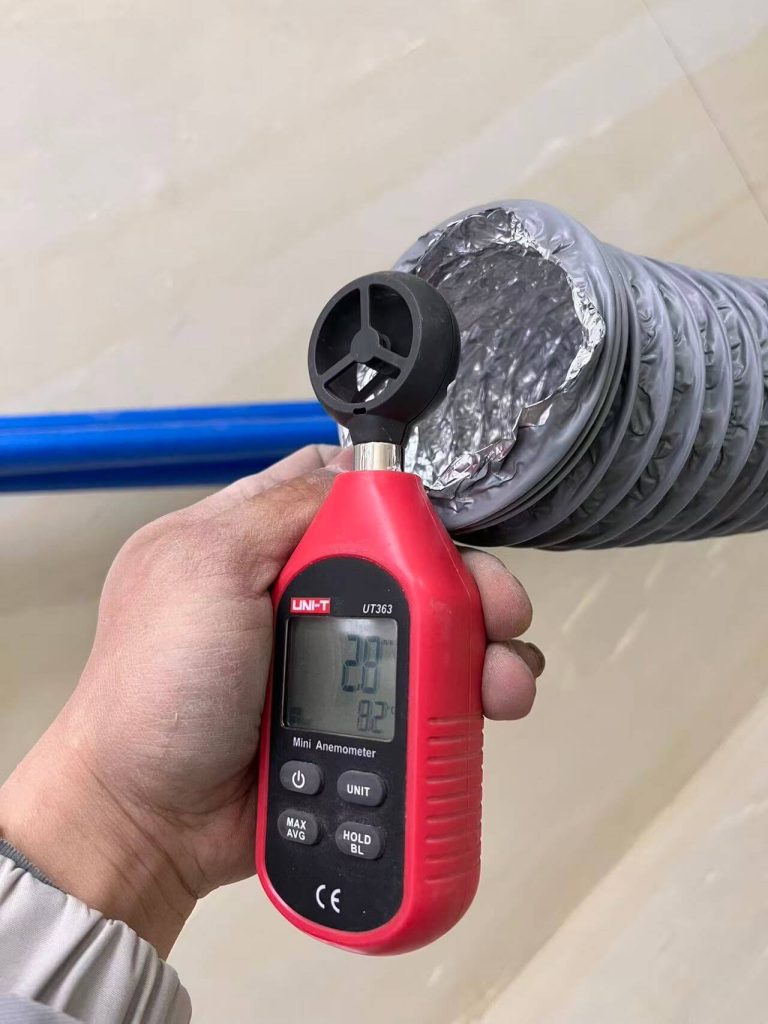 湖与白管老师·施工照片·新风风口风速测试2