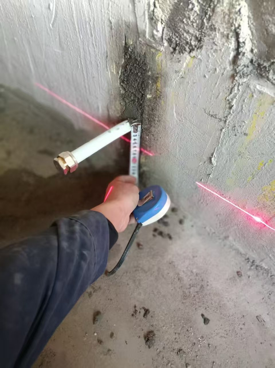 滨湖长滩花园X老师暗埋暖气片隐蔽工程19