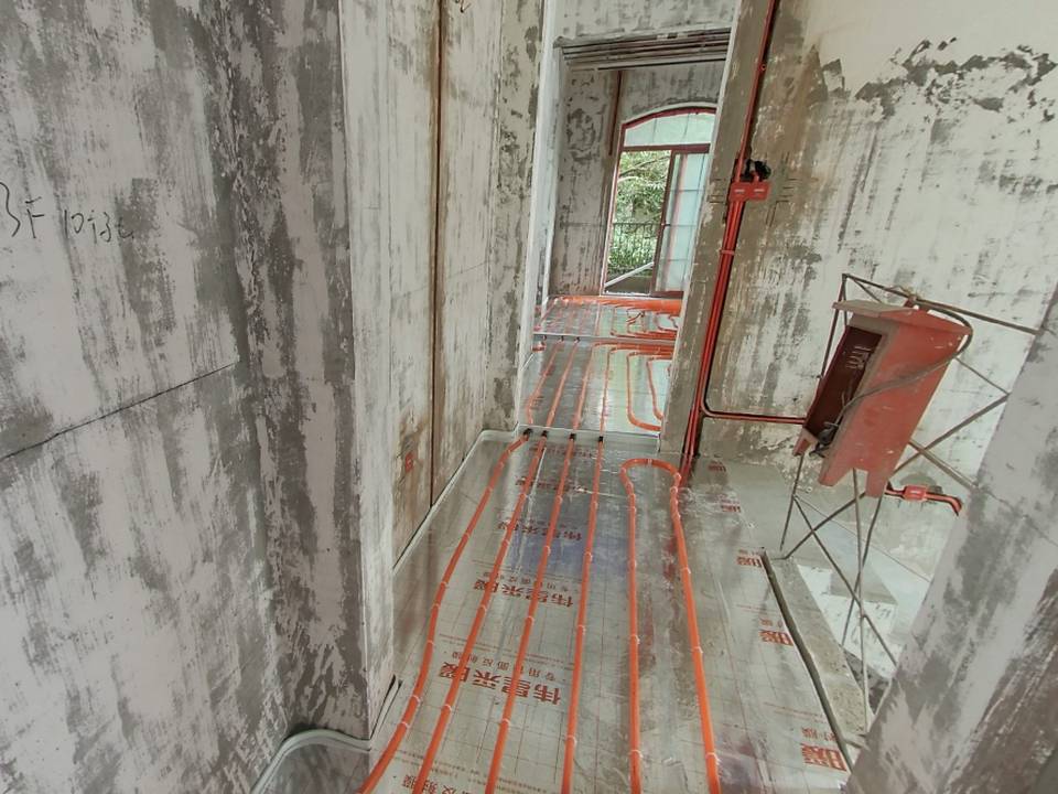 成都龙湖长桥郡·曼瑞德地暖·地暖盘管铺设（五）