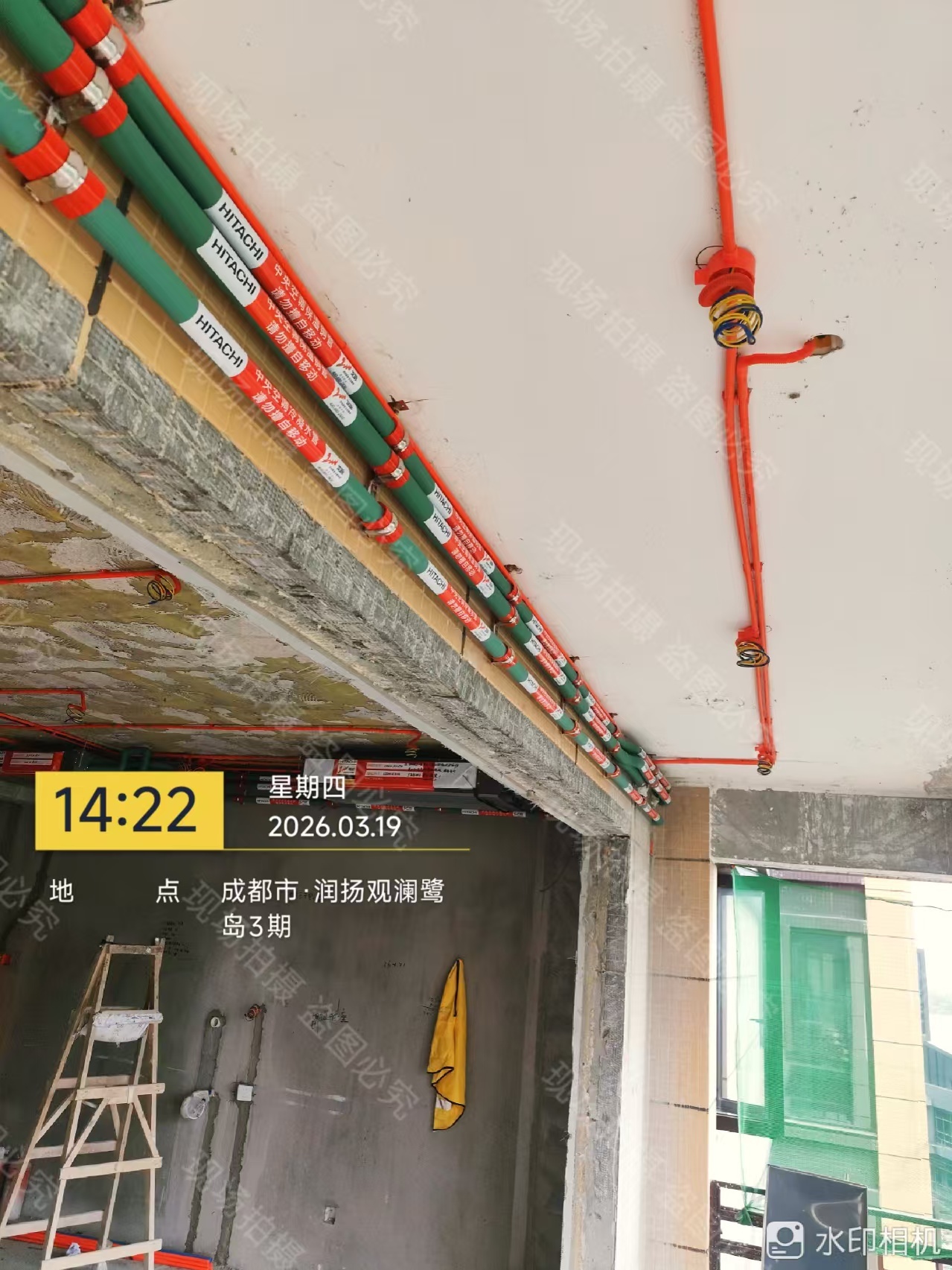 成都市新都区润扬观澜鹭岛3期日立一拖四中央空调主管走管施工实拍