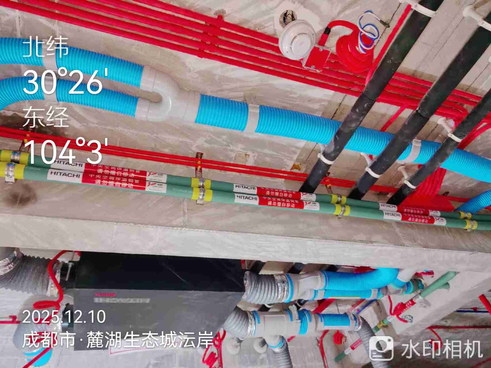 成都市双流区麓湖沄岸日立中央空调新风管路实拍