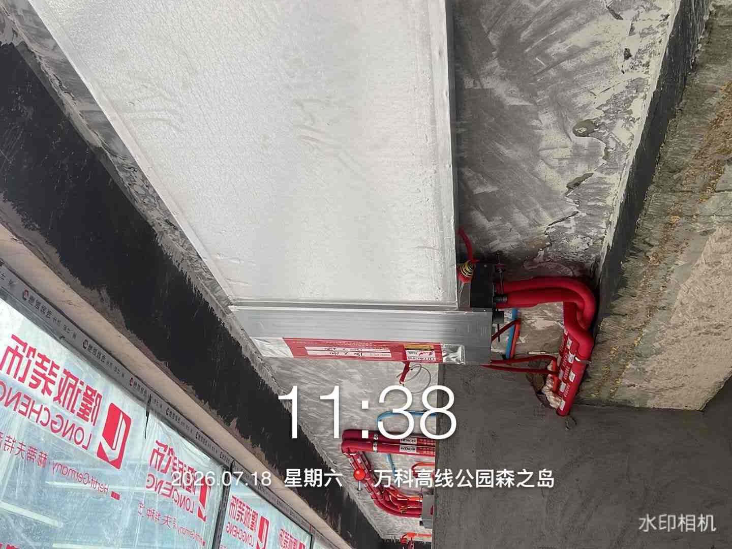 成都市龙泉驿区万科高线公园-钟老师-日立尊睿全效Ⅱ三管制温湿衡内机安装正面实拍