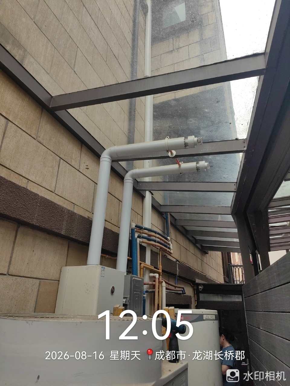 长桥郡-风压和烟管检查实拍 龙脉暖通售后