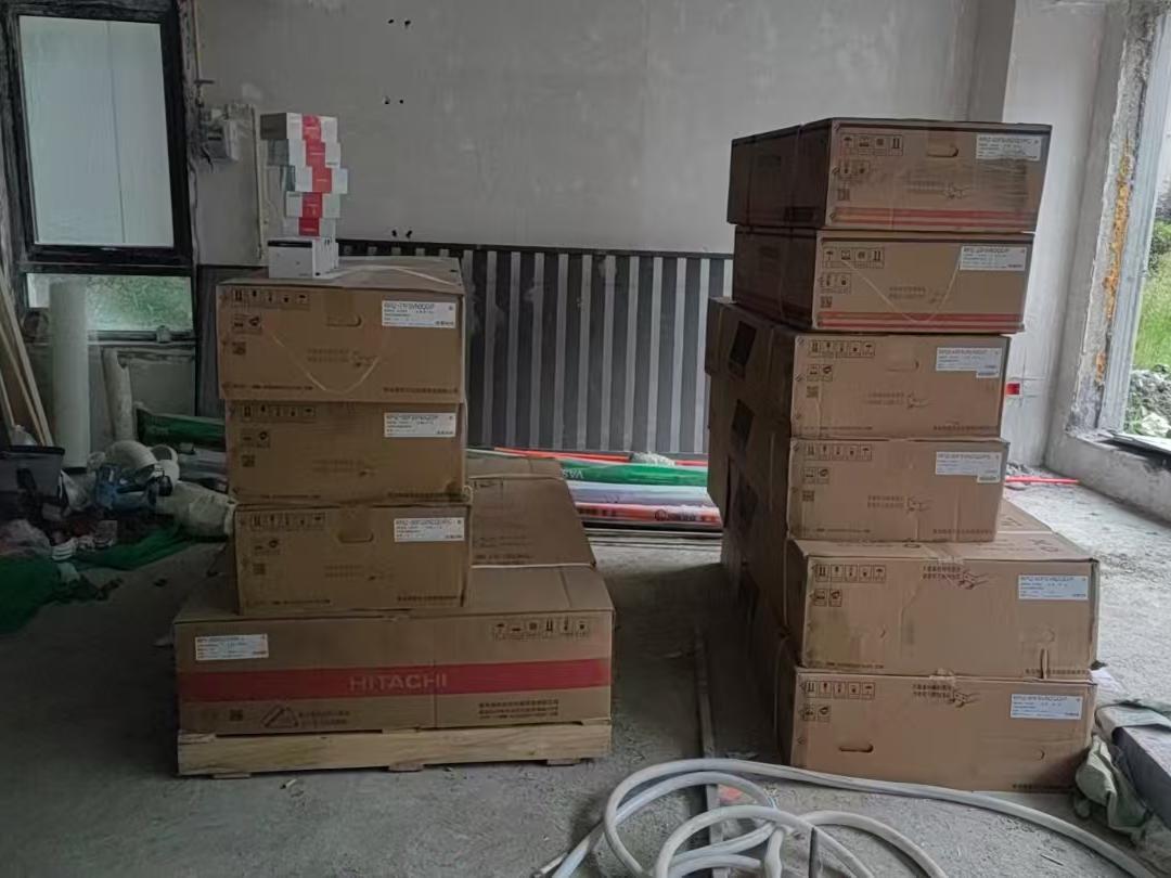 成都市青羊区建发央著-林老师-设备进场