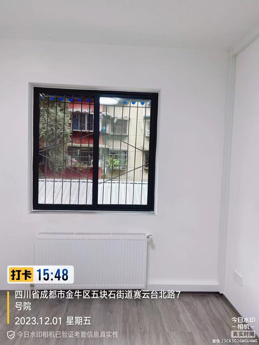 成都金牛区赛云台路L老师明装暖气次卧的暖气片