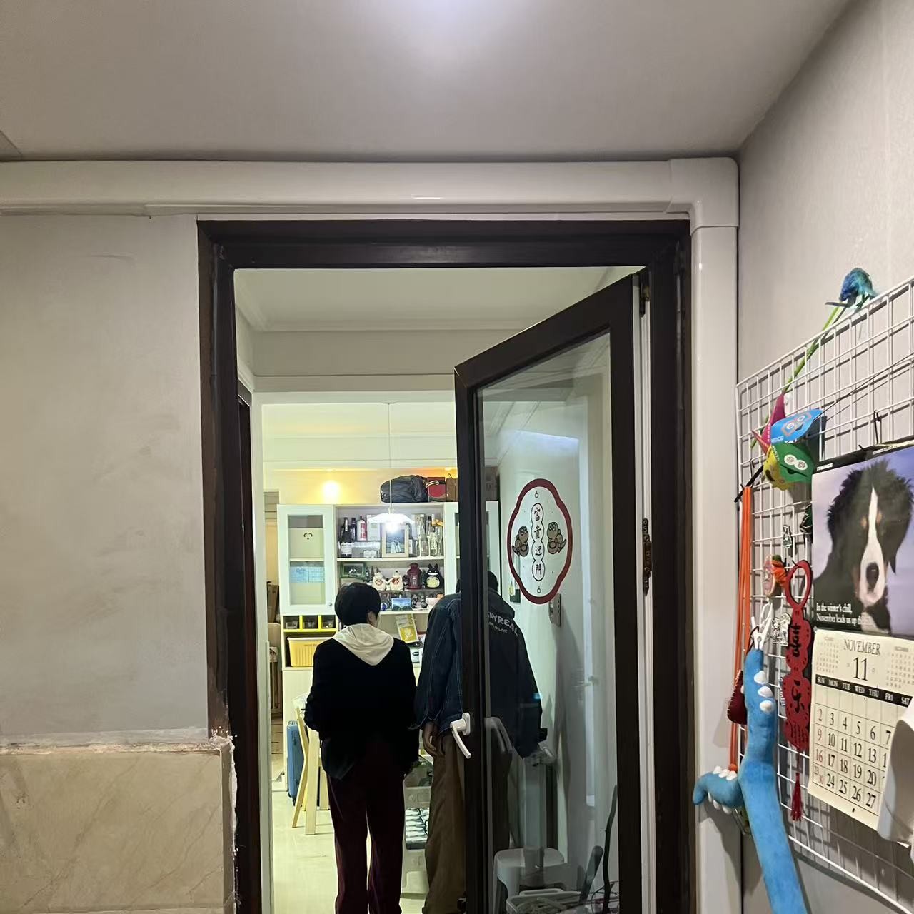 明装暖气管路安装实景一