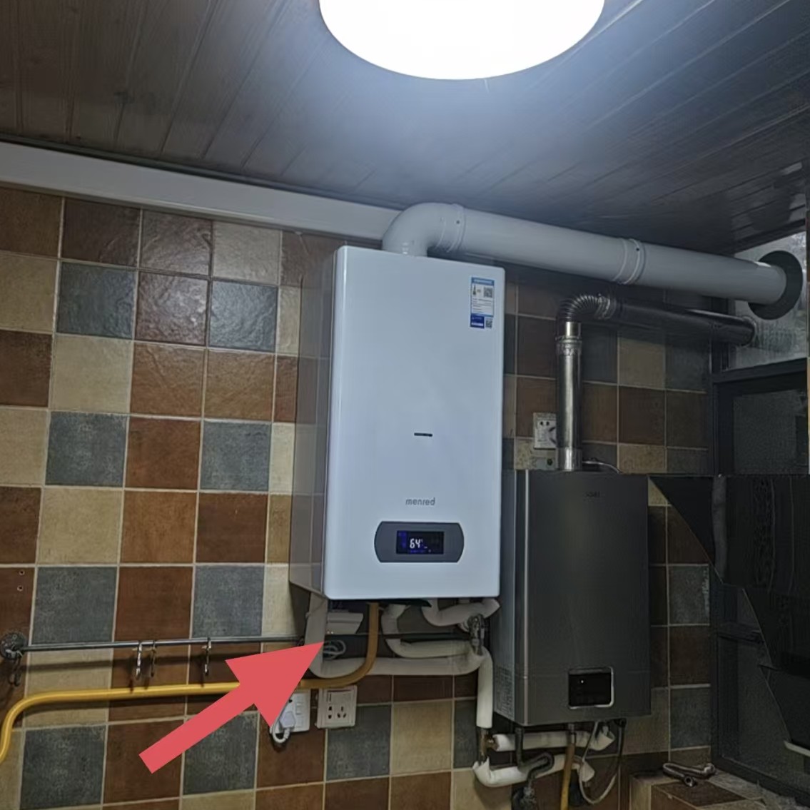 锅炉联动控制器安装实景一