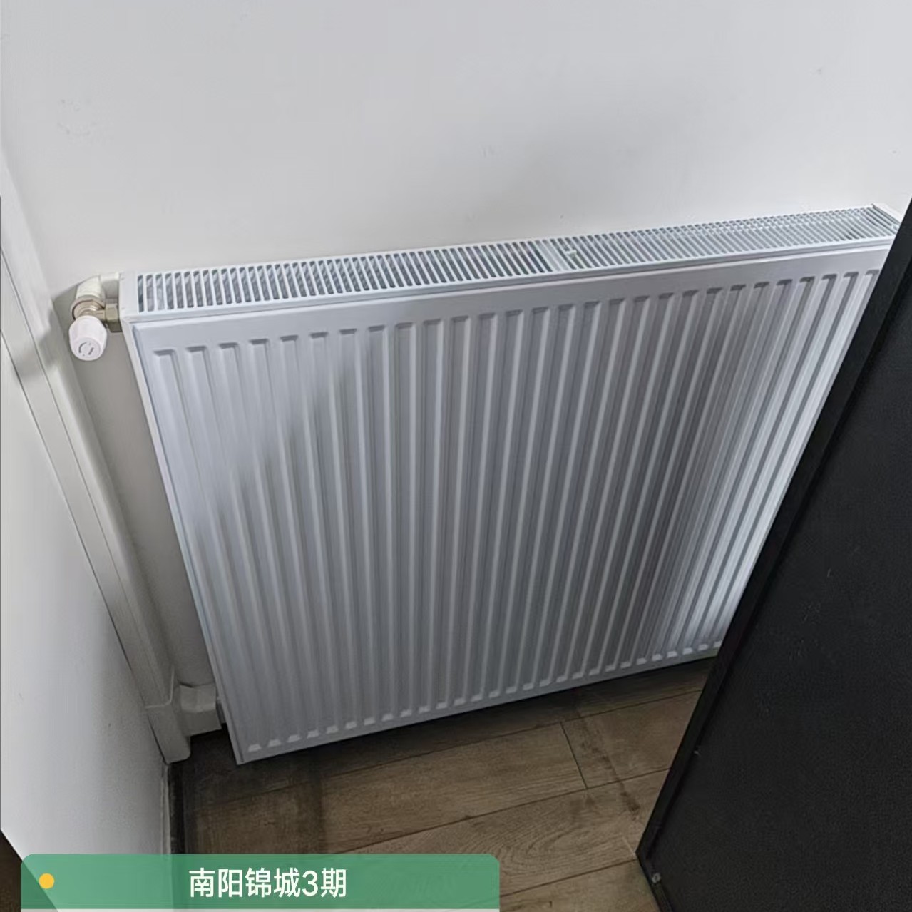 明装暖气片安装实景二